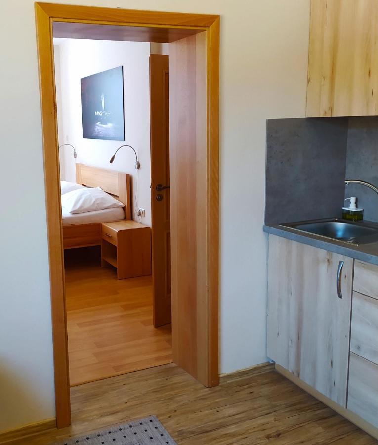 Penzion Adéla Rožnov pod Radhoštěm Esterno foto