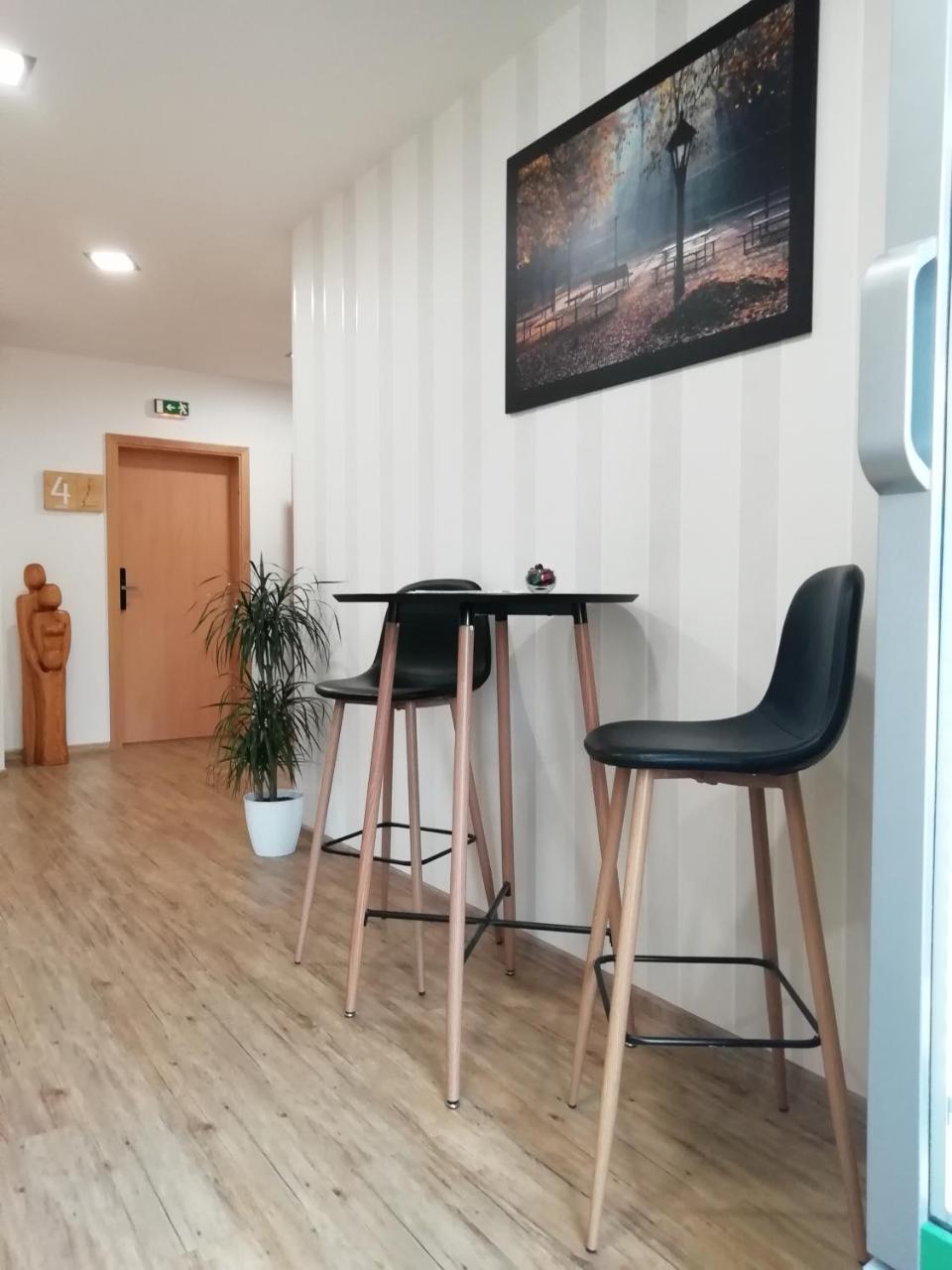 Penzion Adéla Rožnov pod Radhoštěm Esterno foto