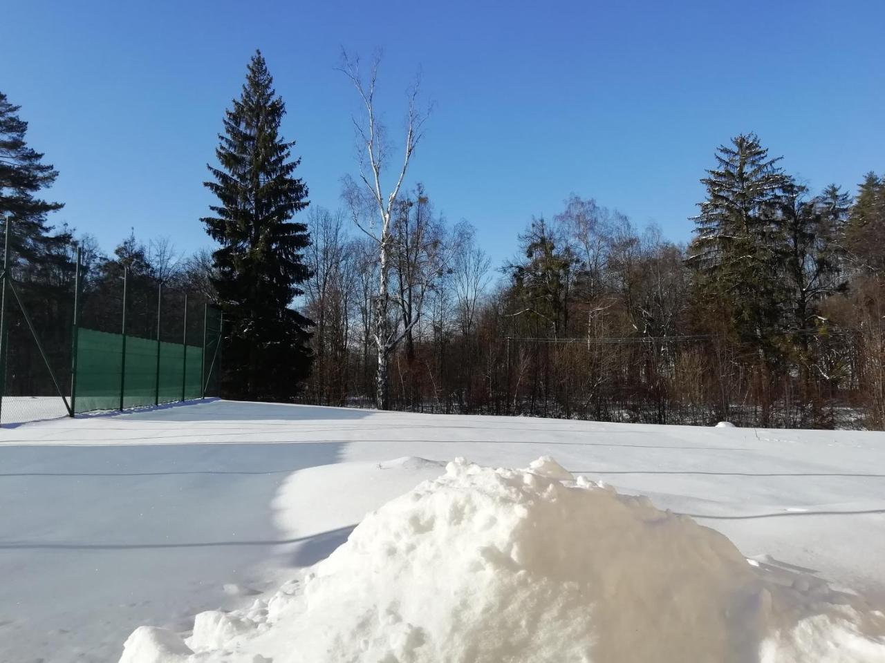 Penzion Adéla Rožnov pod Radhoštěm Esterno foto